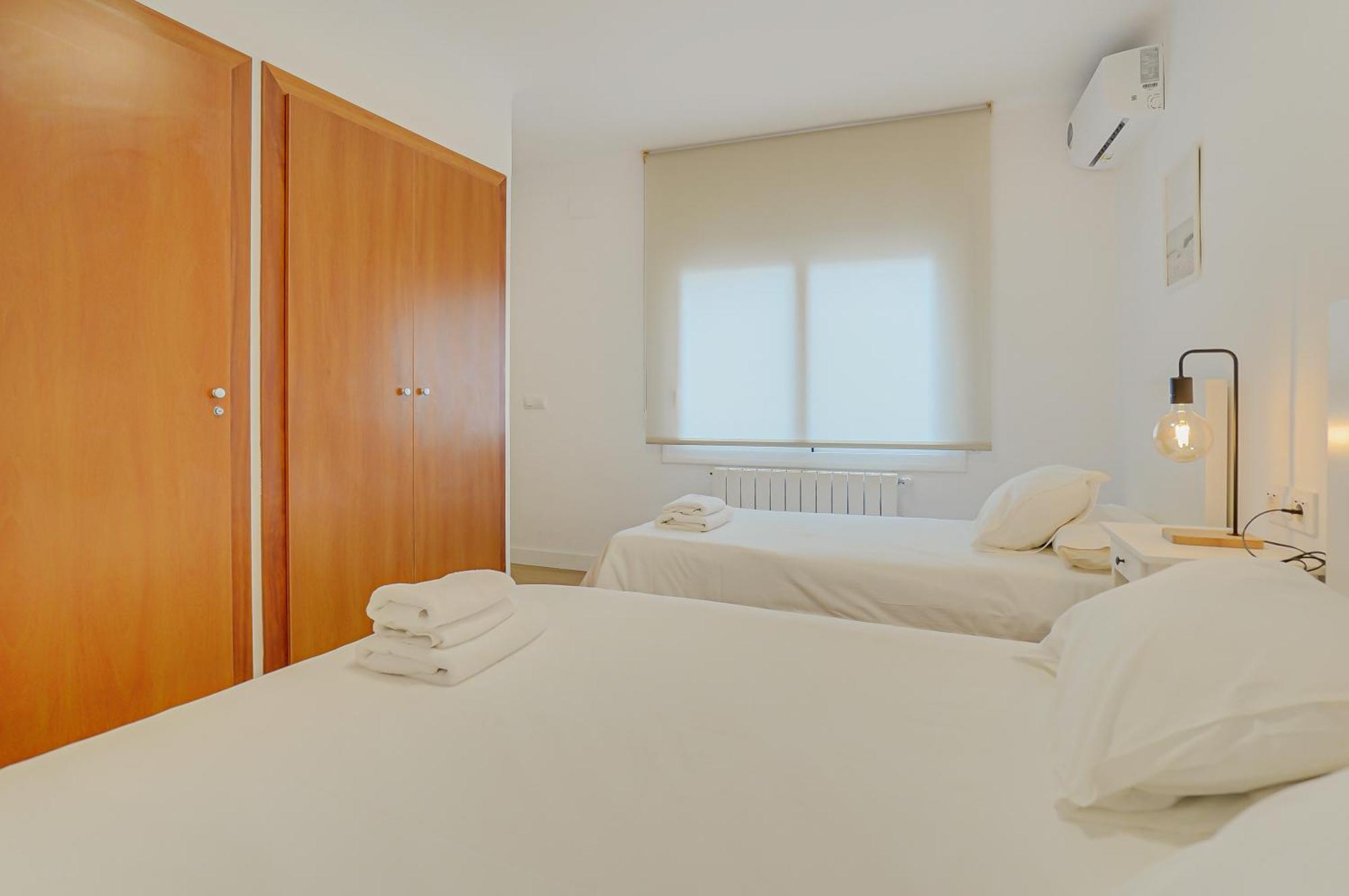 HOSTAL-PENSIÓN Y APARTAMENTO el MOLI Lloret de Mar Exterior foto